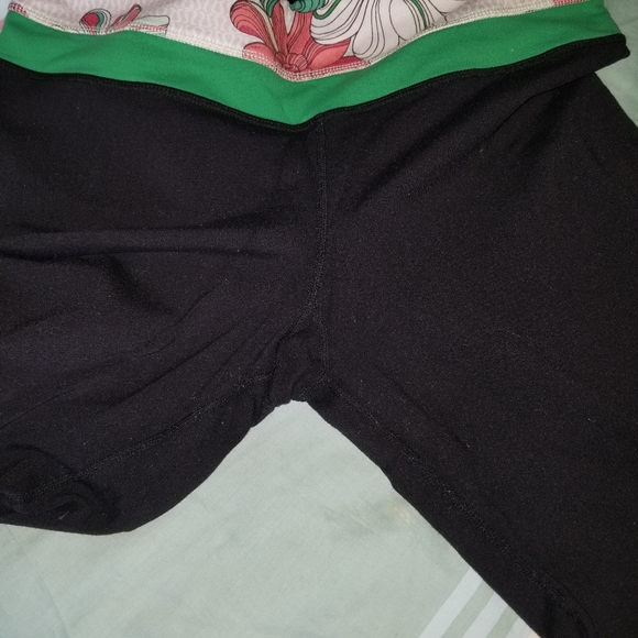 Lululemon pants - Picture 3 of 10